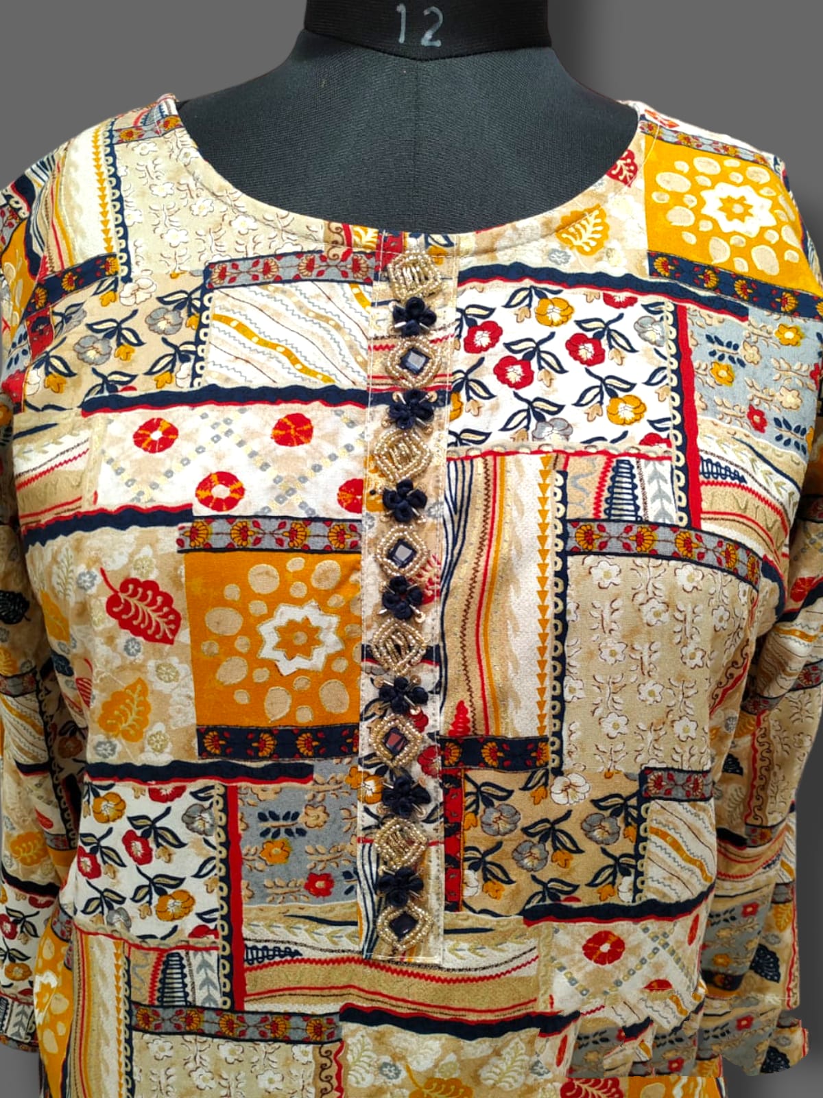 straight cut kurti offwhite with abstract design, plus size( Lst 31)