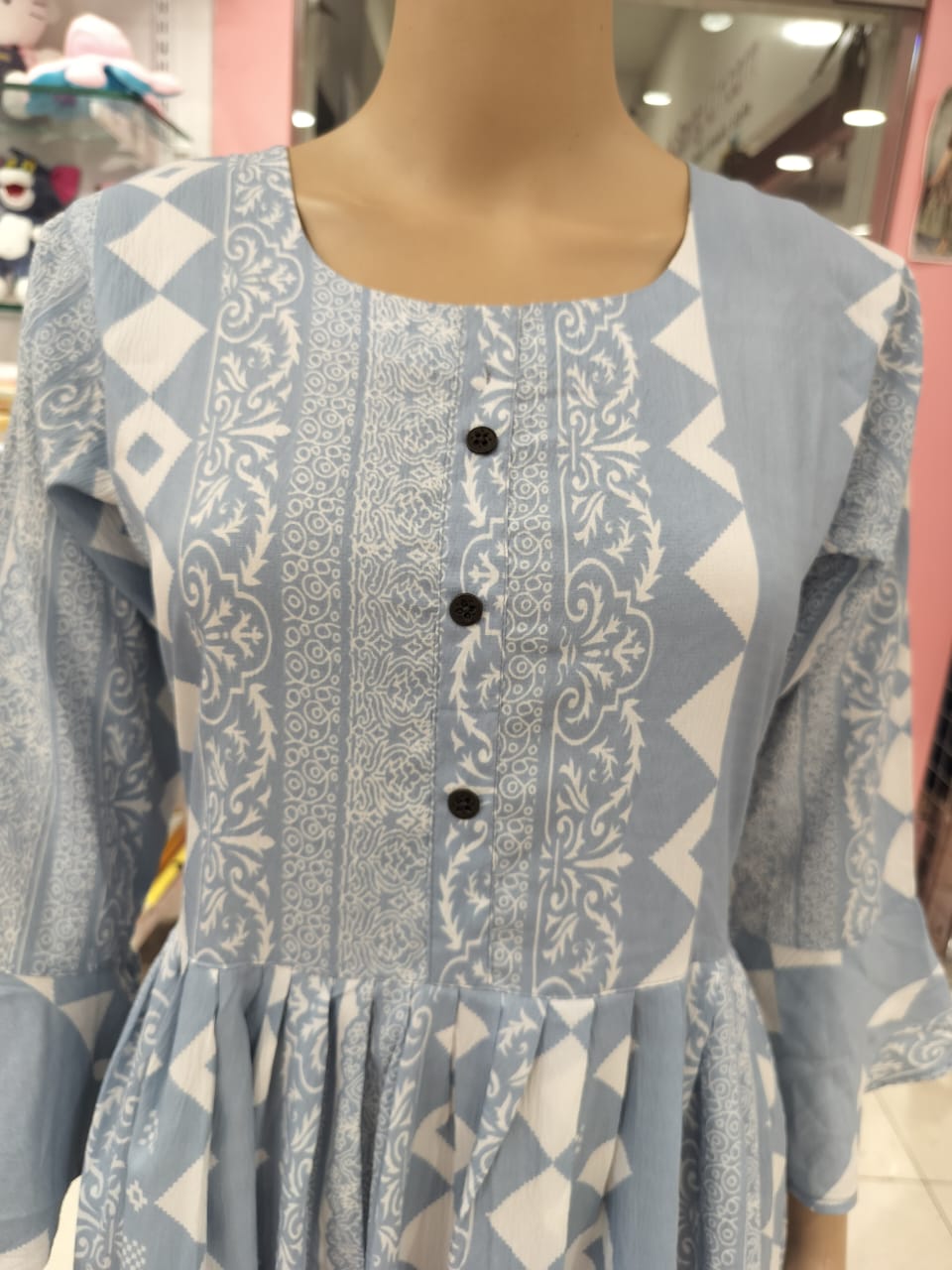 Flayered Umbrella gown blue/green ( Lst 82)