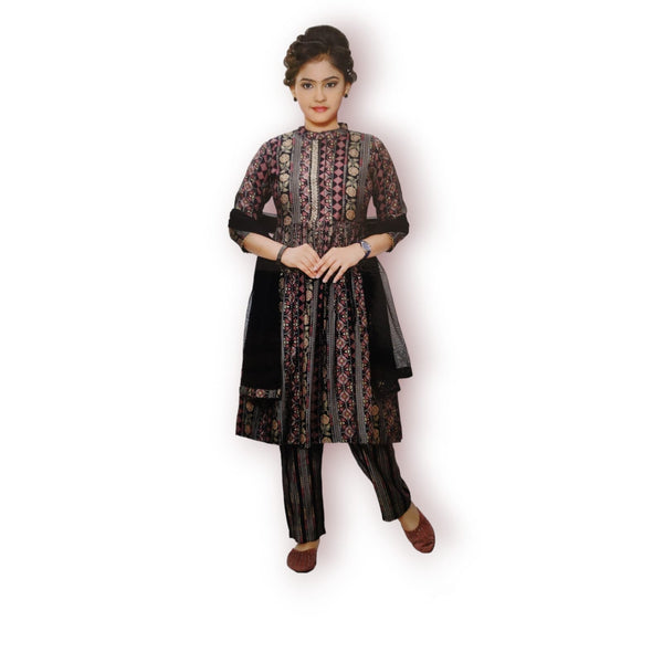 Women's Kurti Set with Pant and Dupatta - Grey