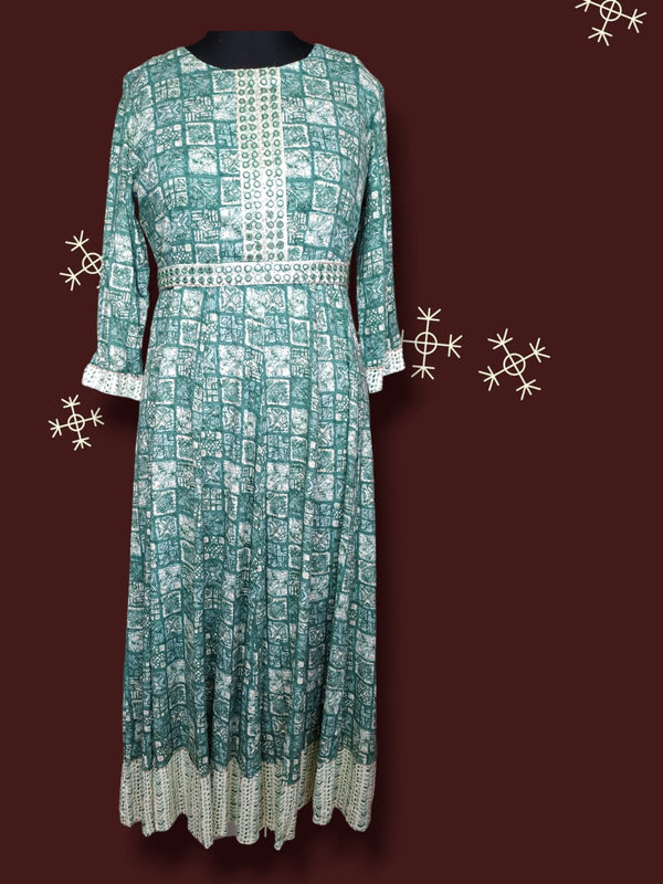 Flayered Umbrella gown, with belt( Lst 72)