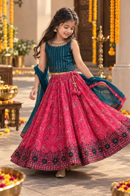 Girls Pink & Rama Green Printed Ethnic Lehenga Choli Set (4-7Y)